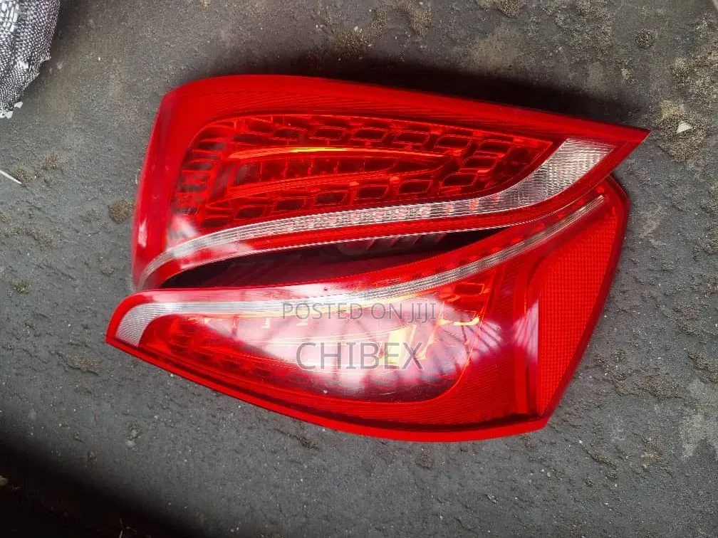 Set of Rear Light Audi Q5 2010