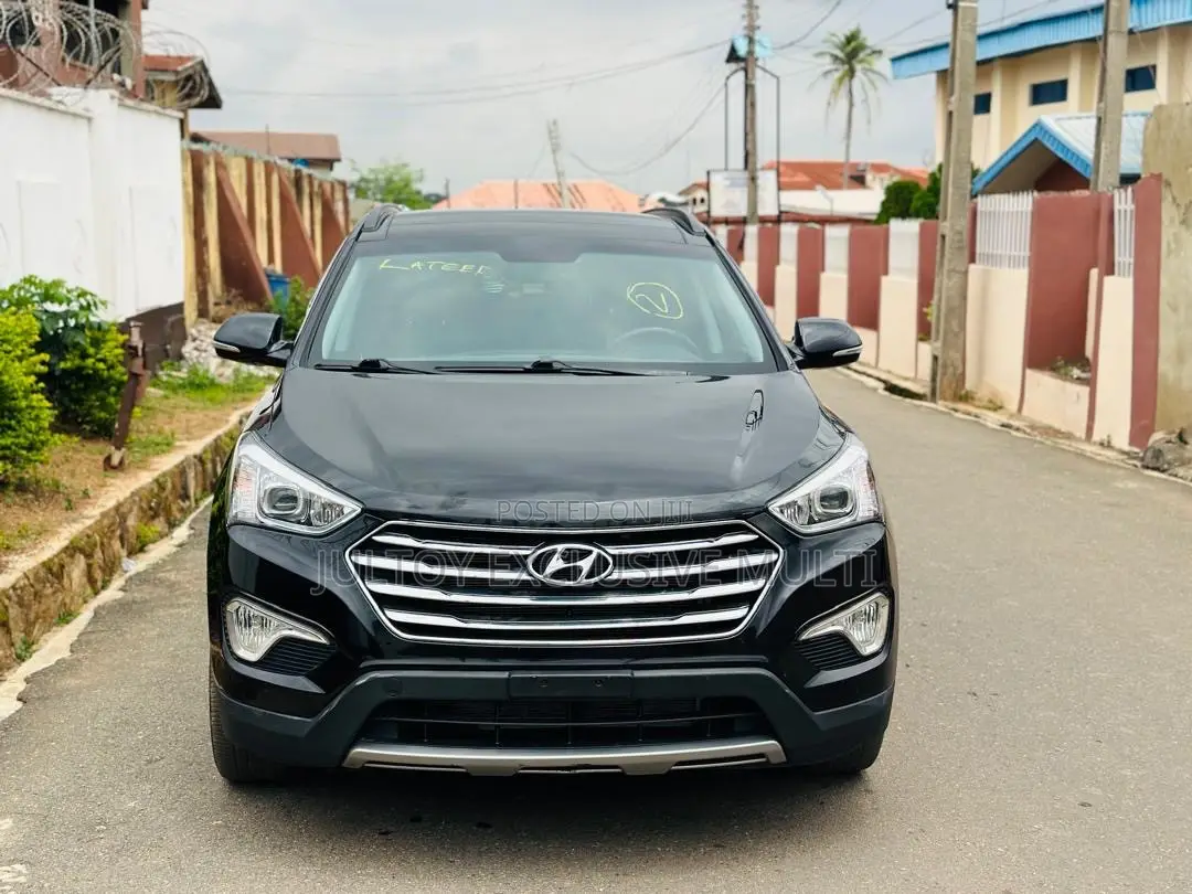 Hyundai Santa Fe 2016 Black