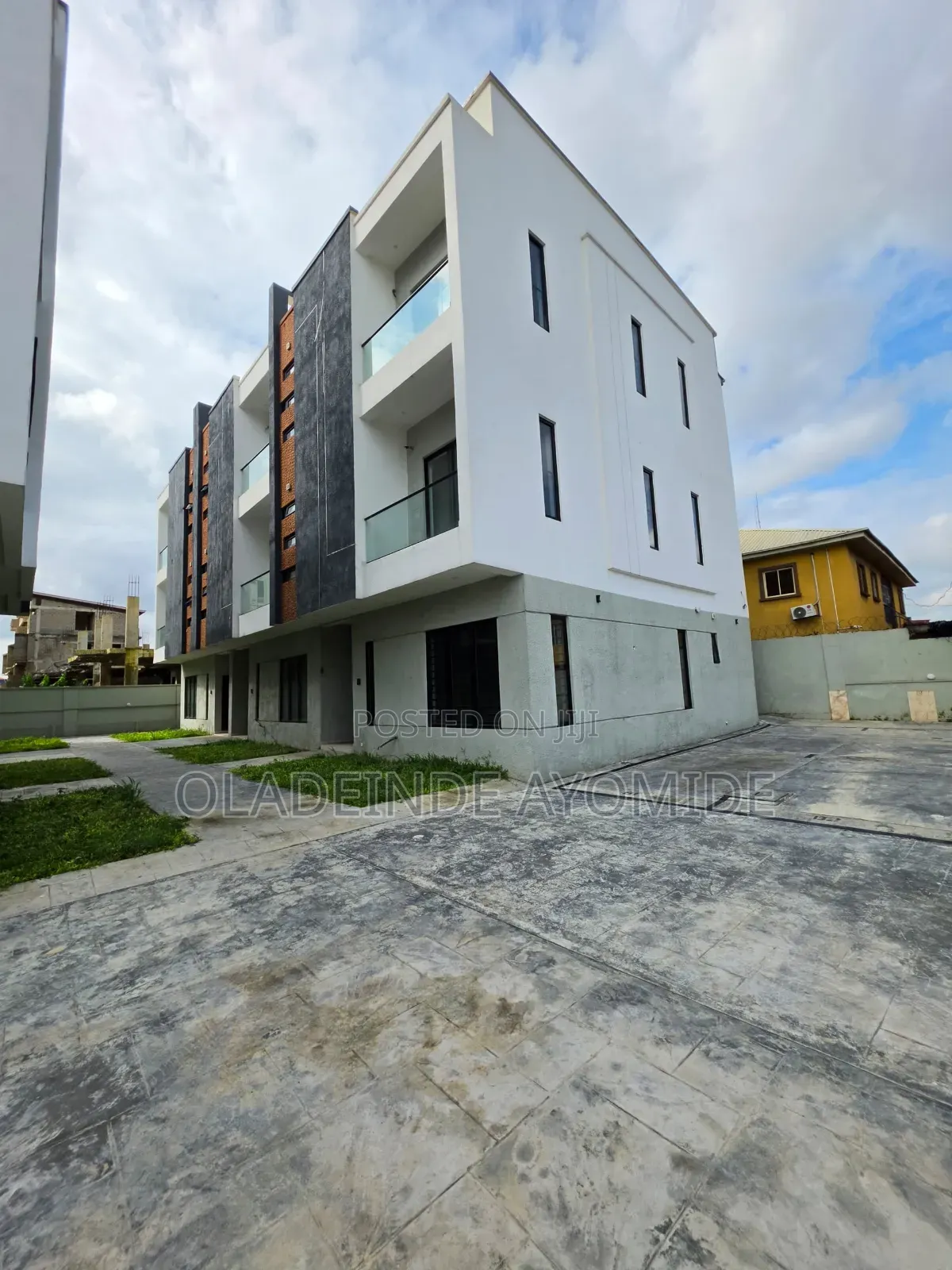 4bdrm Duplex in Ikeja, Awolowo Way for sale