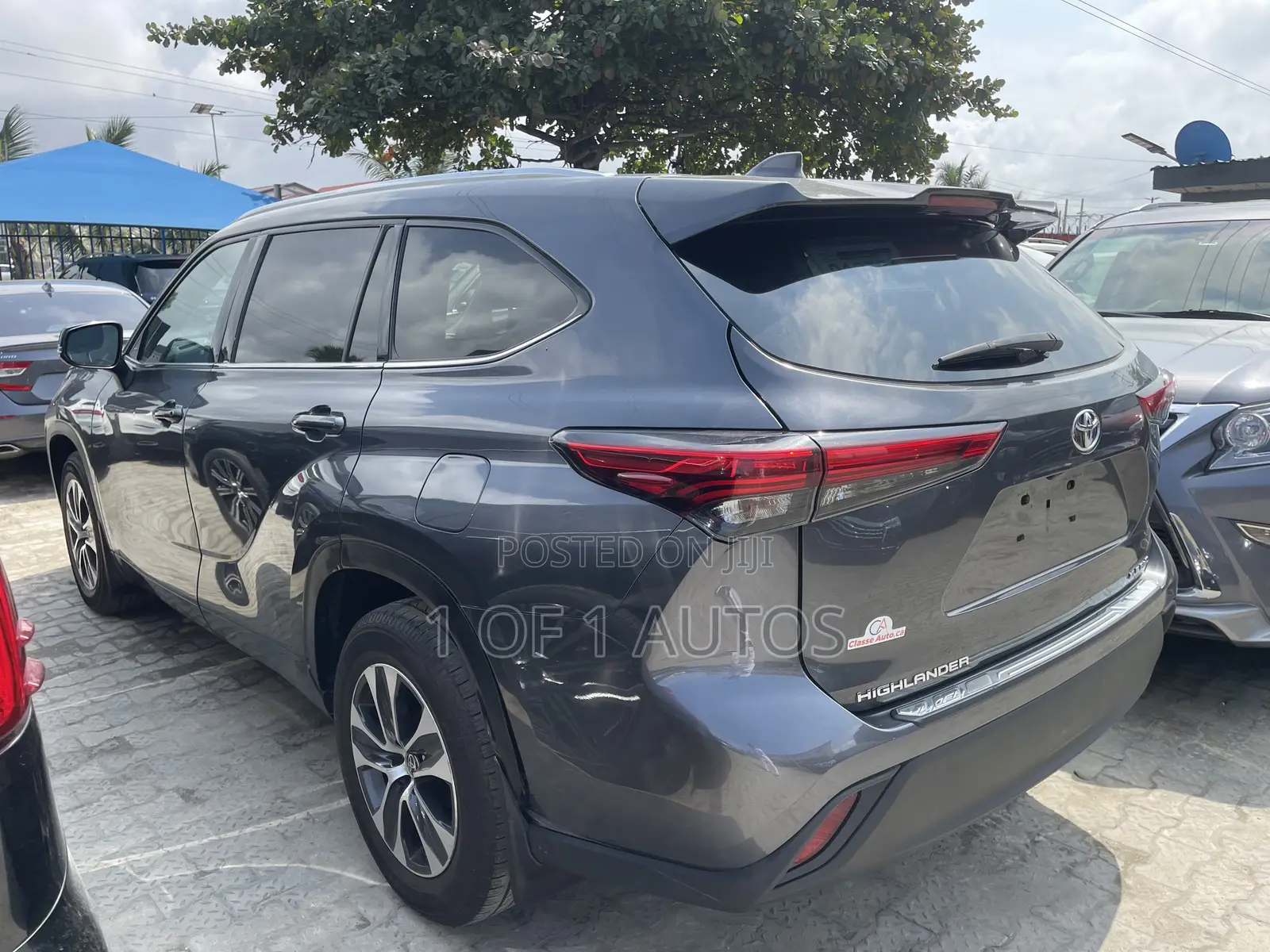 Toyota Highlander XLE FWD 2020 Gray