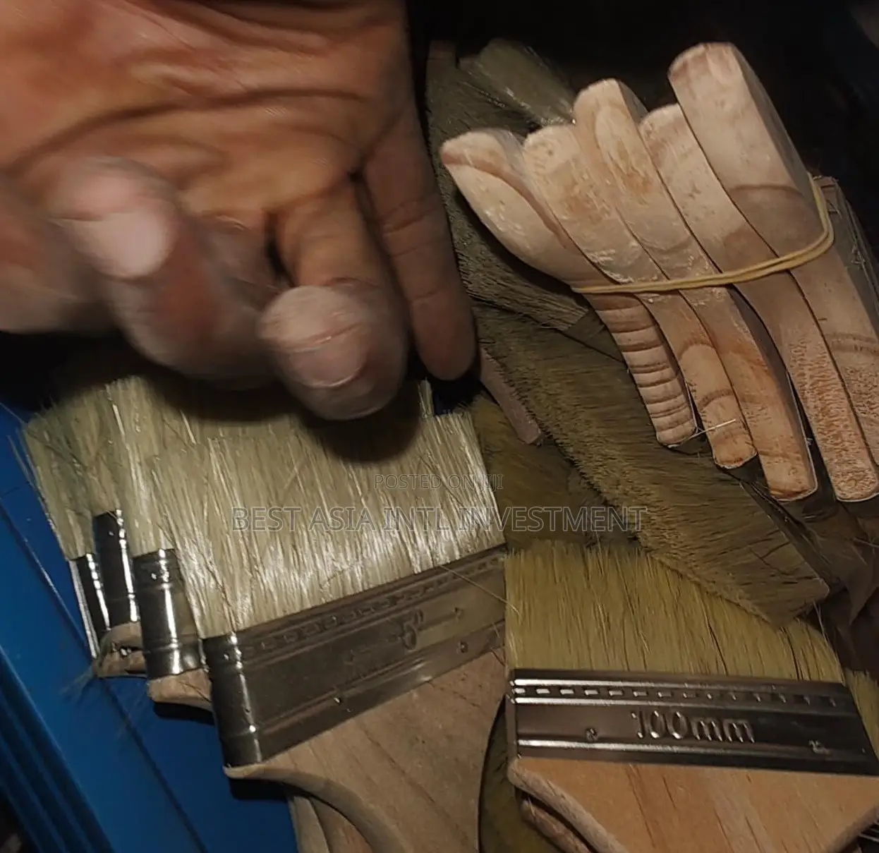 Flat Wooden Paint Chip Brushes With Natural Bristles