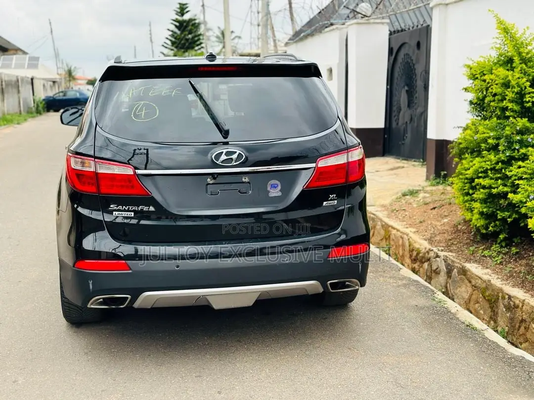 Hyundai Santa Fe Limited AWD 2016 Black
