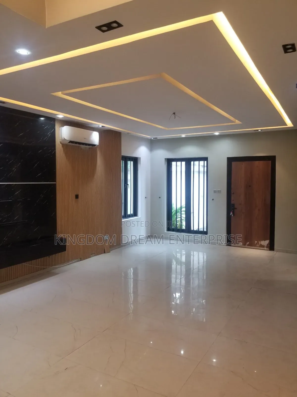 1bdrm Apartment in Victoria Island, Adeola Odeku for rent