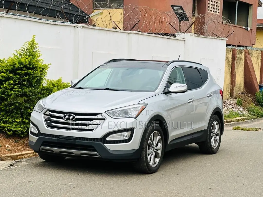 Hyundai Santa Fe Limited 4dr SUV (3.3L 6cyl 6A) 2014 Silver