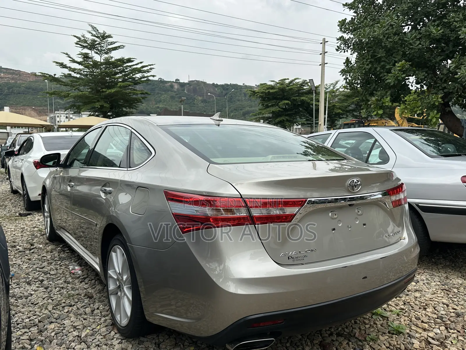 Toyota Avalon 2015 Brown