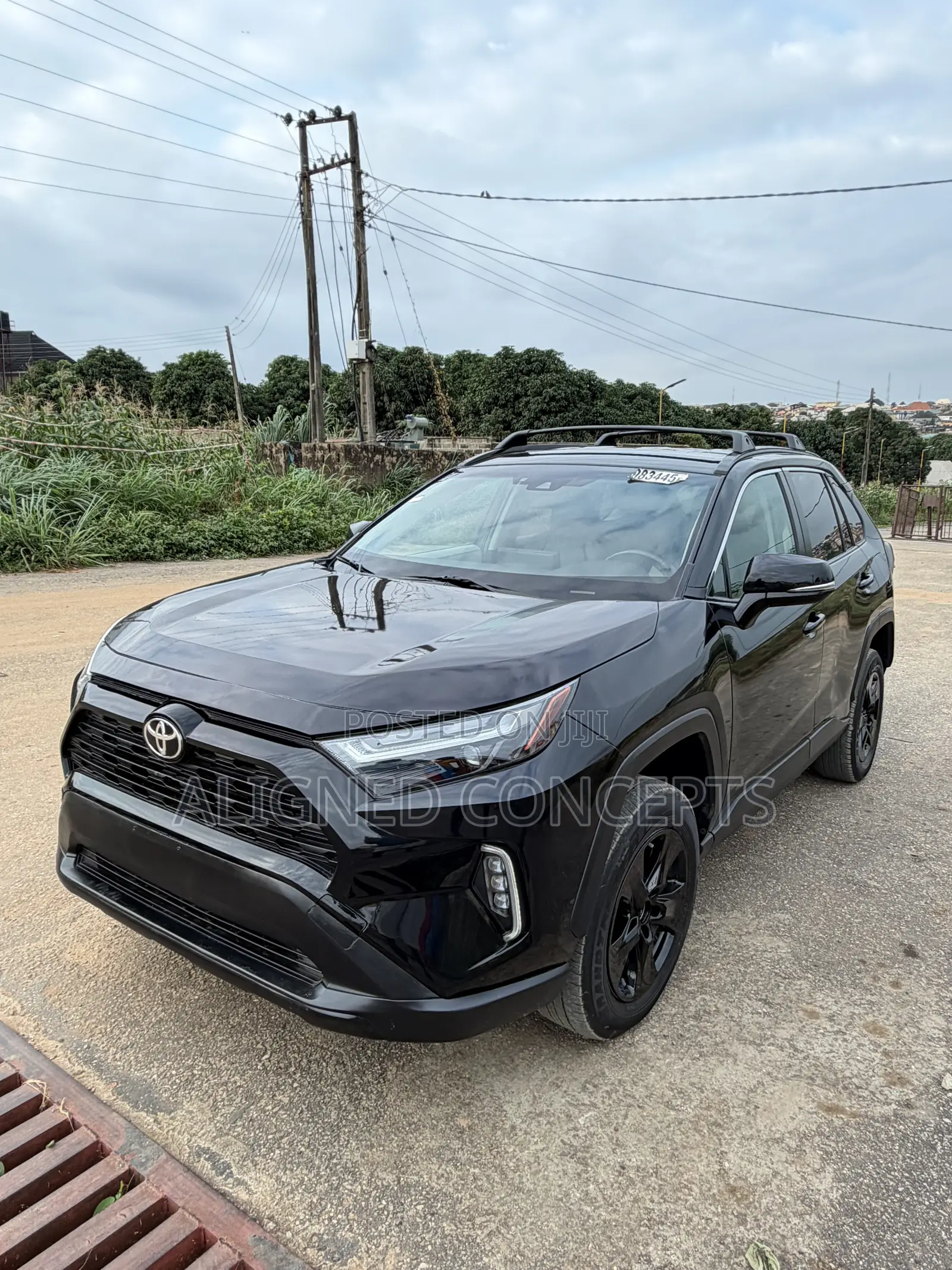 Toyota RAV4 XLE 2022 Black