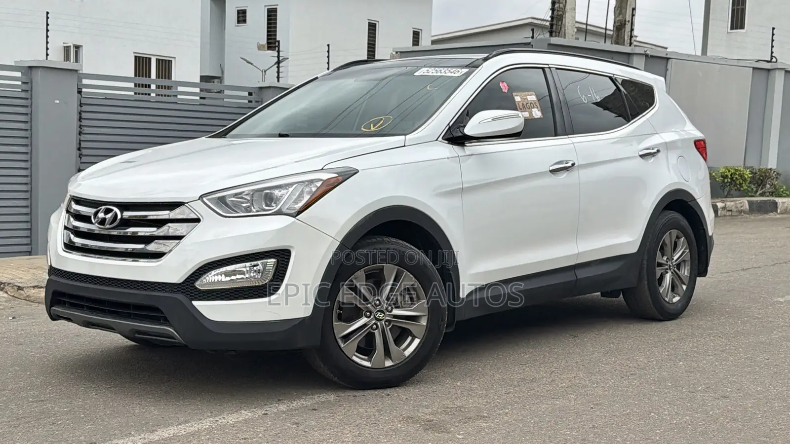Hyundai Santa Fe 2014 White