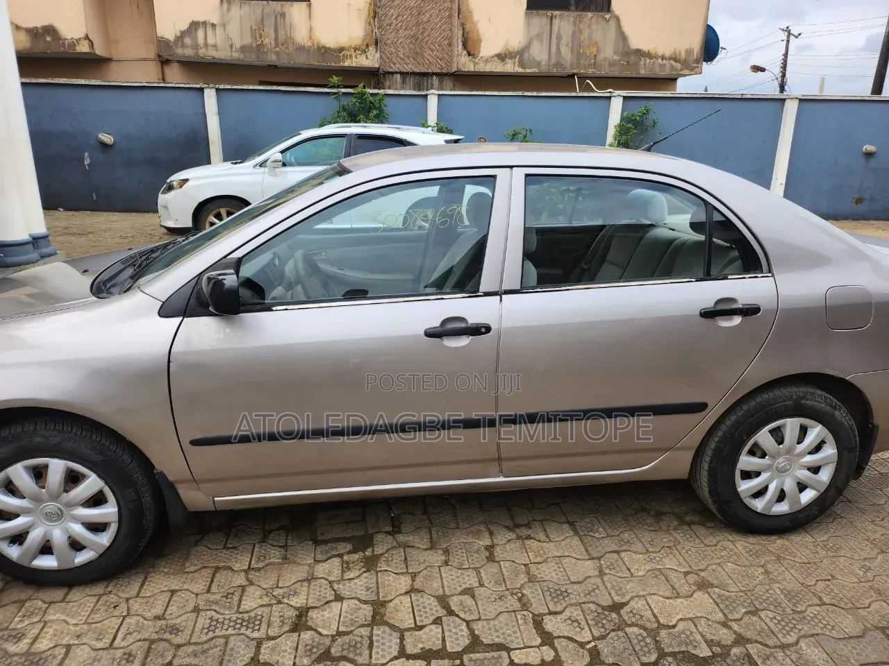 Toyota Corolla LE 2004 Brown