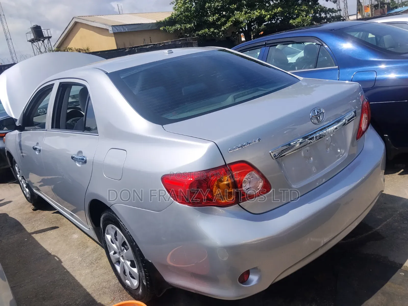 Toyota Corolla 2010 Silver