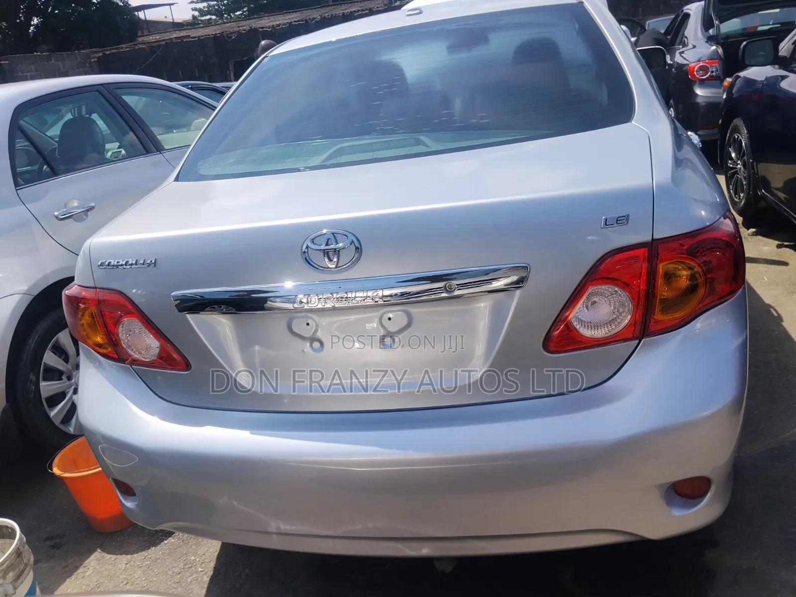 Toyota Corolla 2010 Silver