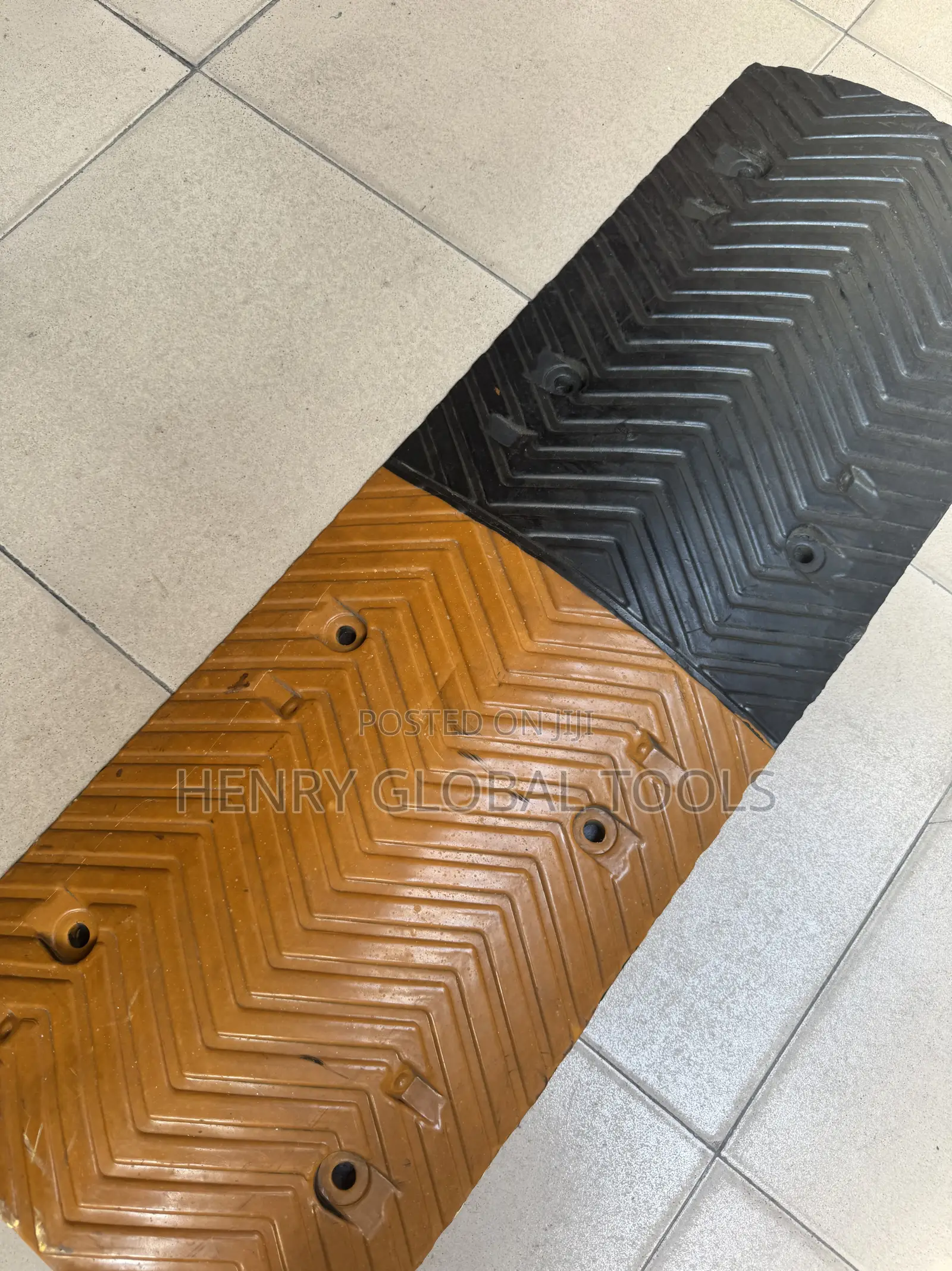 50mm Rubber Speed Bump / Road Hump Section,