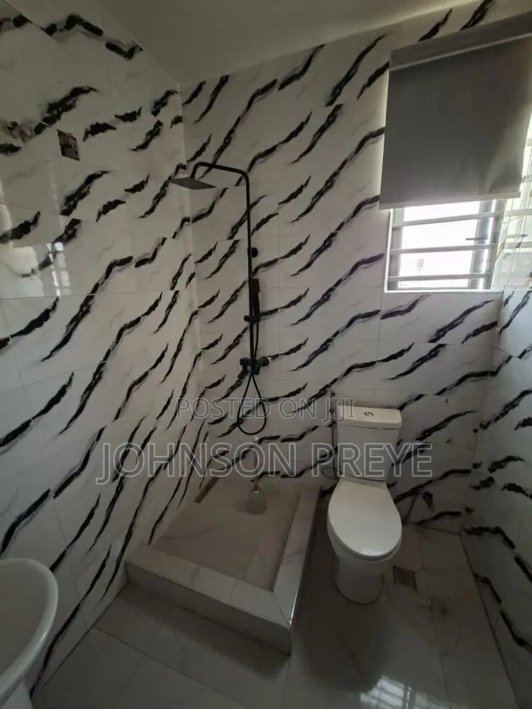 Furnished 2bdrm Apartment in Ikate Spar Road for rent
