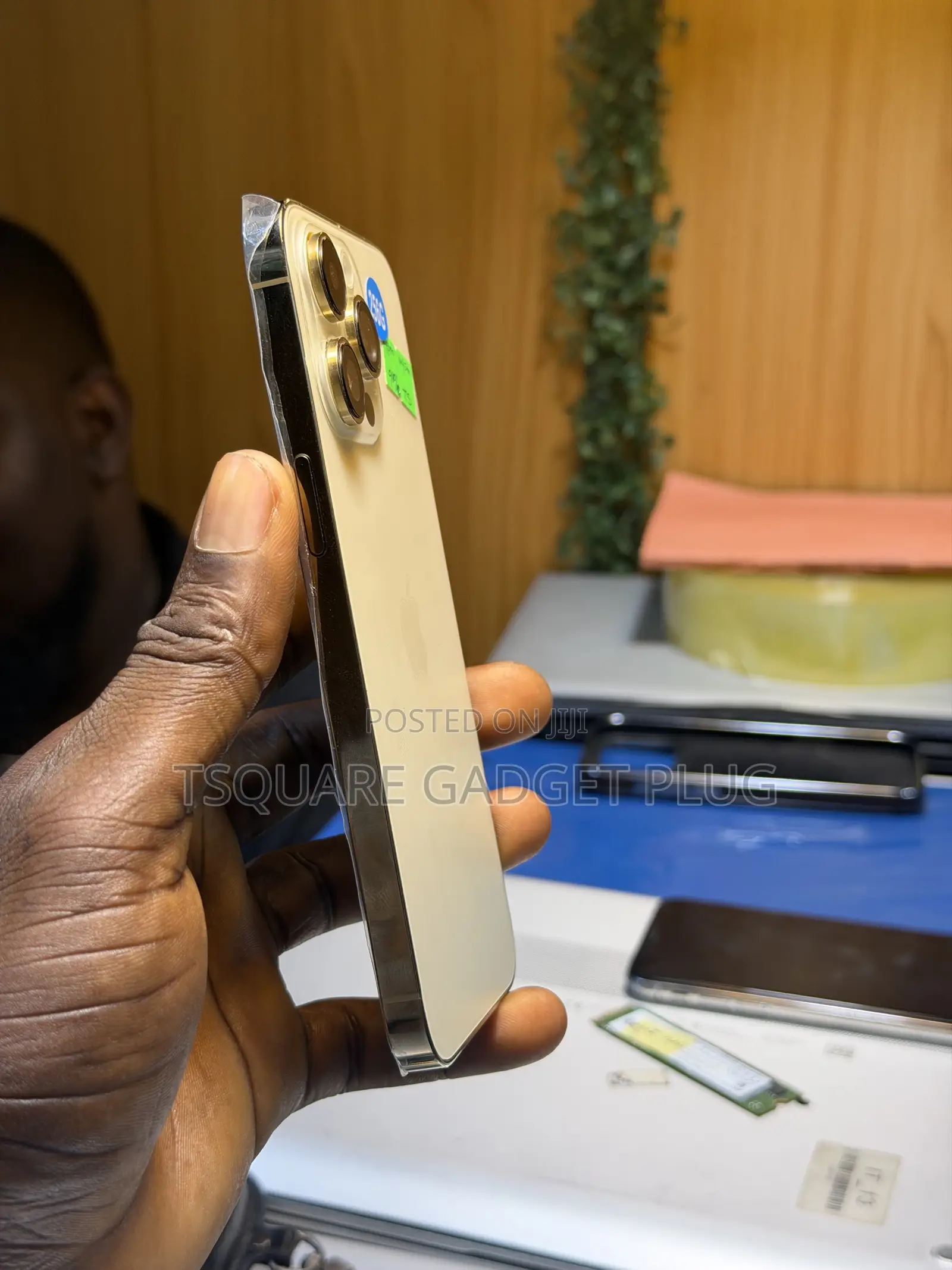 Apple iPhone 14 Pro Max 256 GB Gold