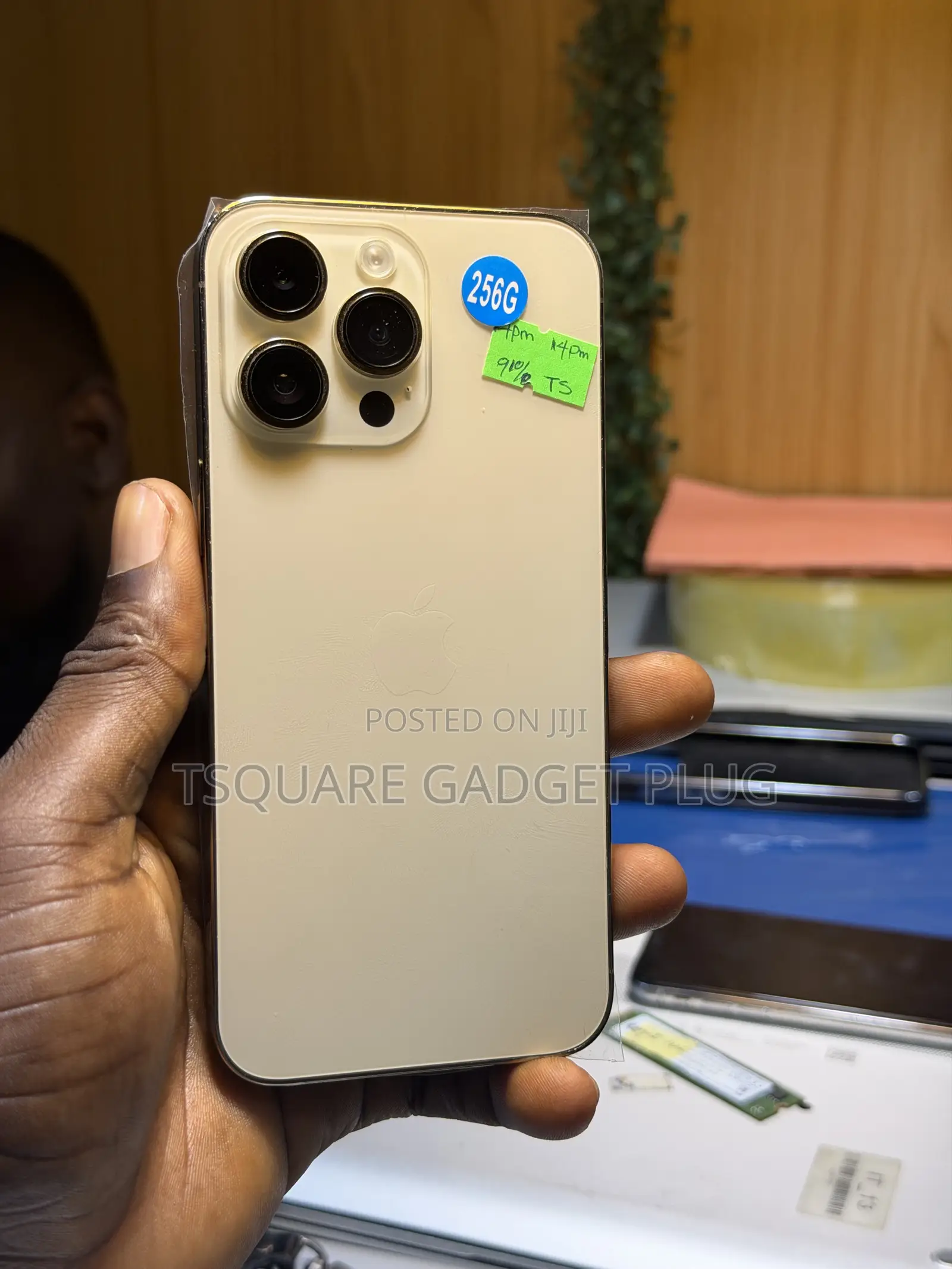 Apple iPhone 14 Pro Max 256 GB Gold