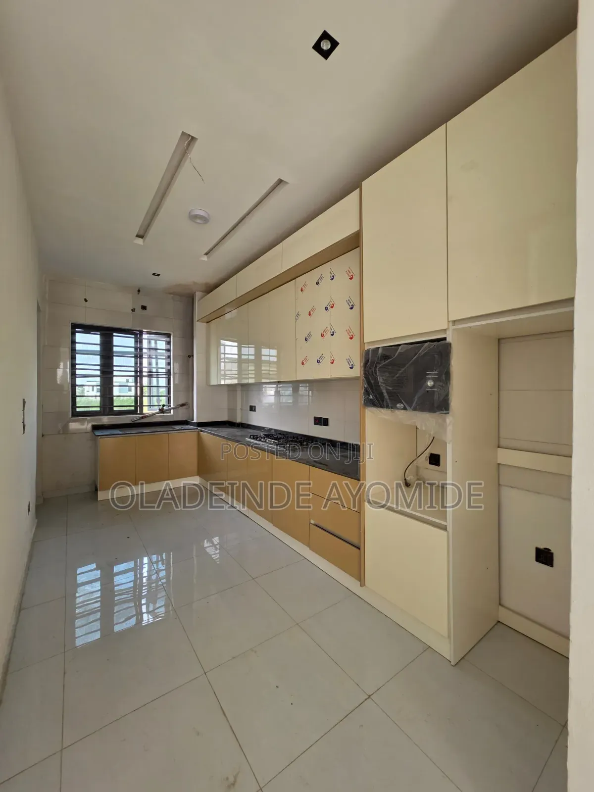 1bdrm Apartment in Vgc for sale