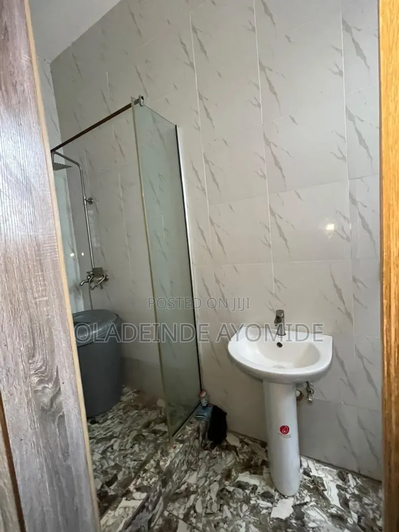 Furnished 1bdrm Shared Apartment in Ikota Lekki for rent
