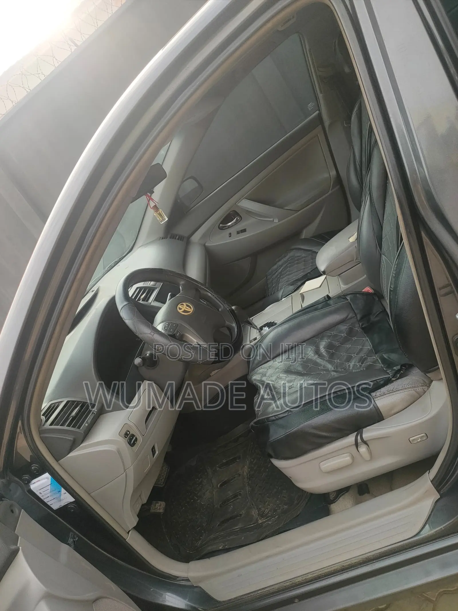 Toyota Camry LE 4dr Sedan (2.5L 4cyl 6AM) 2010 Gray