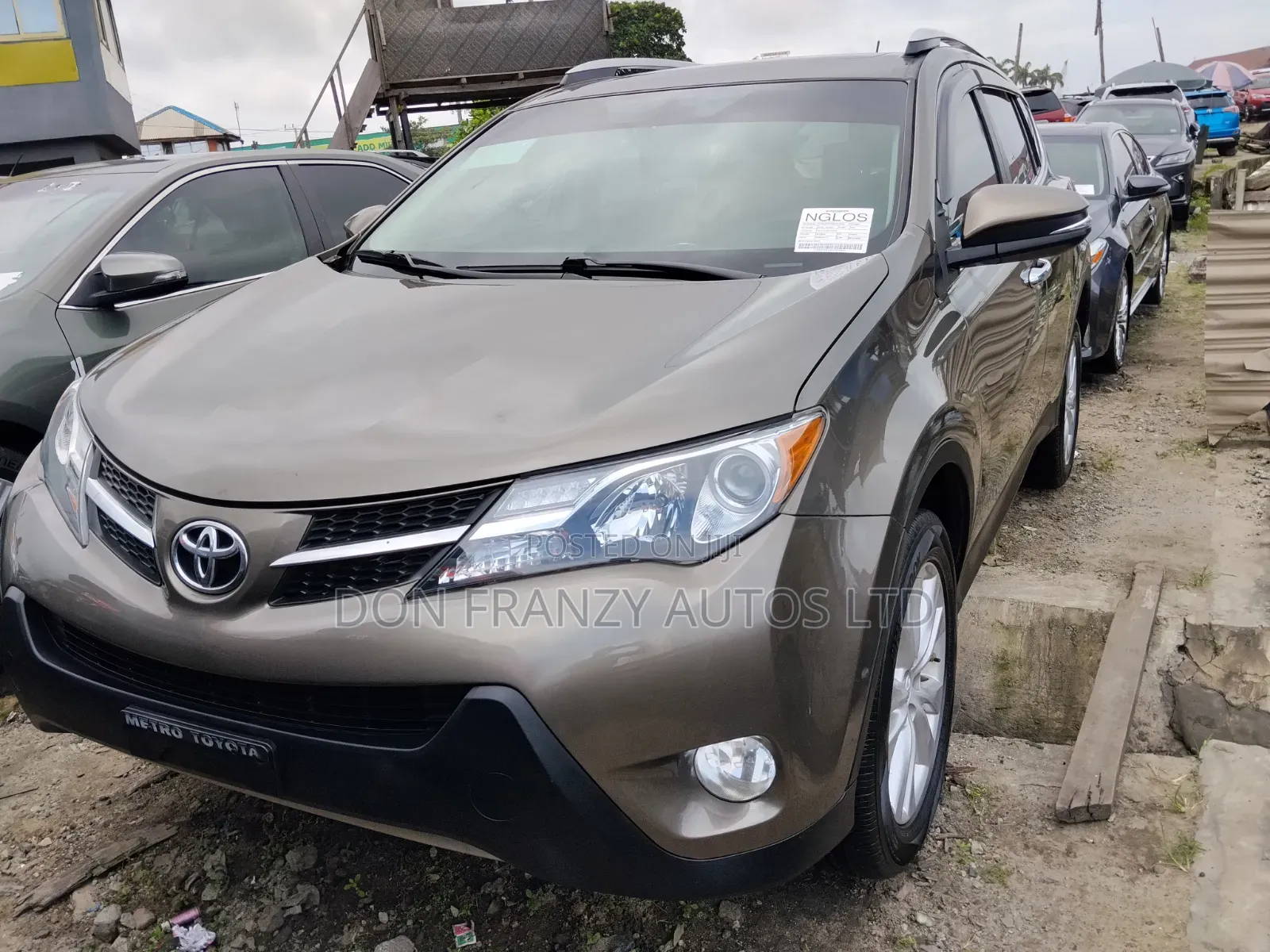 Toyota RAV4 2015 Gold