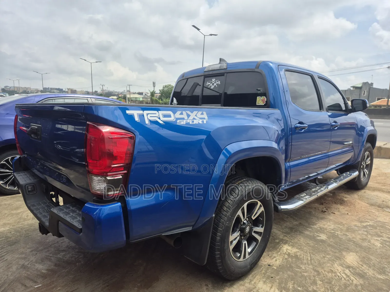 Toyota Tacoma 4dr Double Cab 2016 Blue