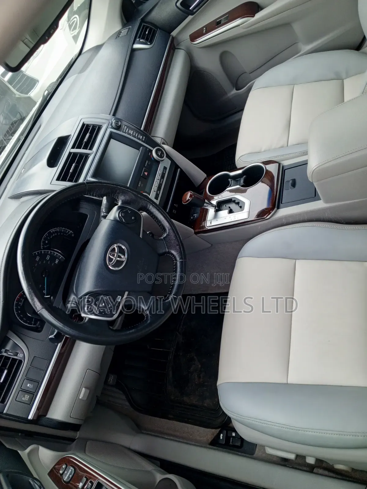 Toyota Camry 2012 Silver