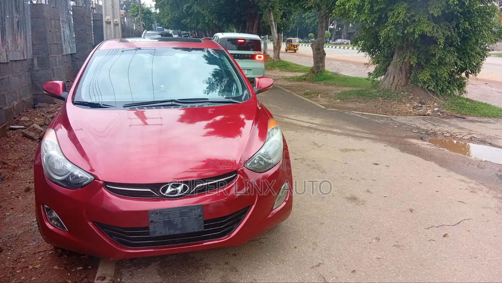 Hyundai Elantra 2013 Red