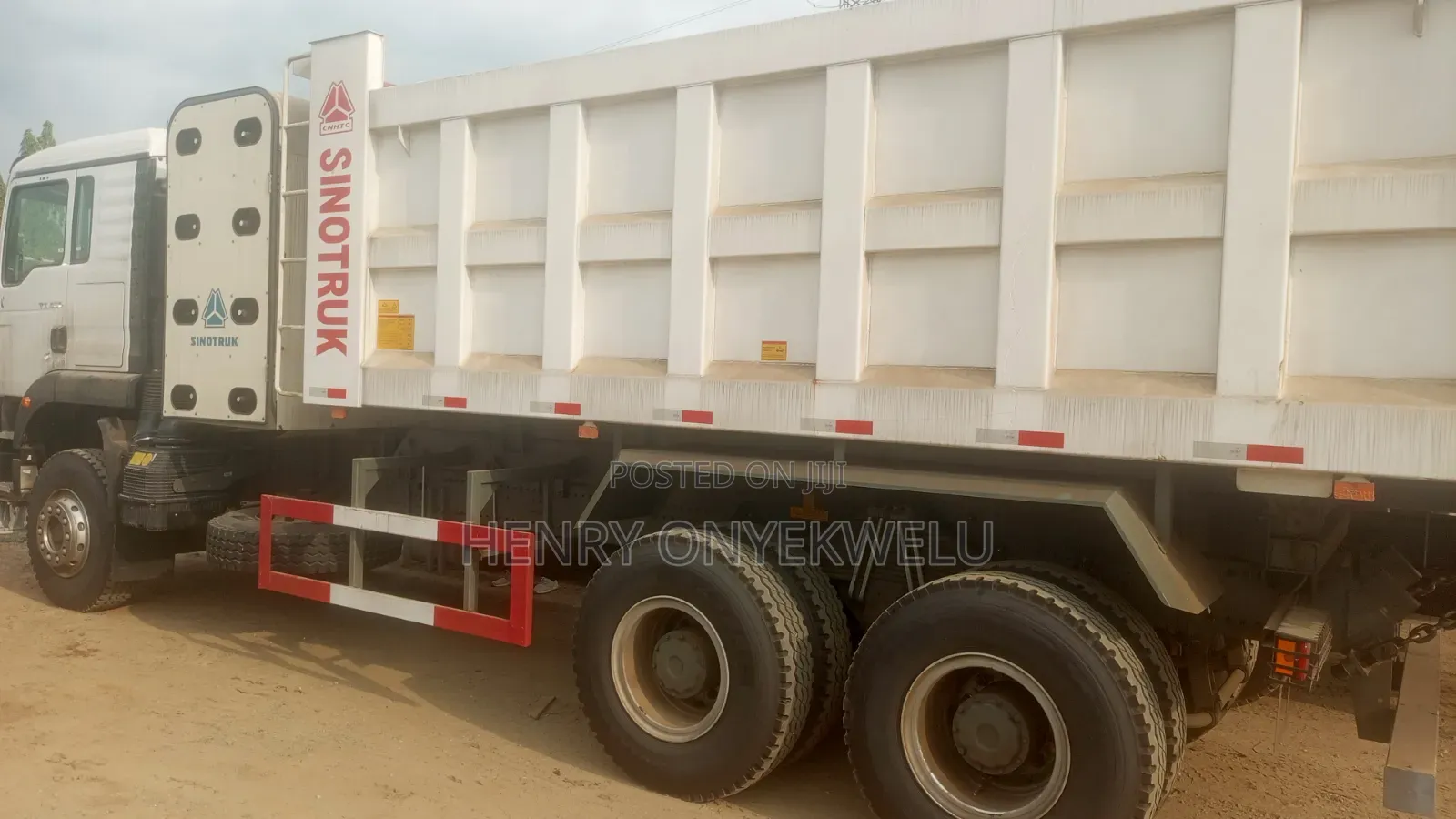 CNG Howo 10 Tyres Tipper