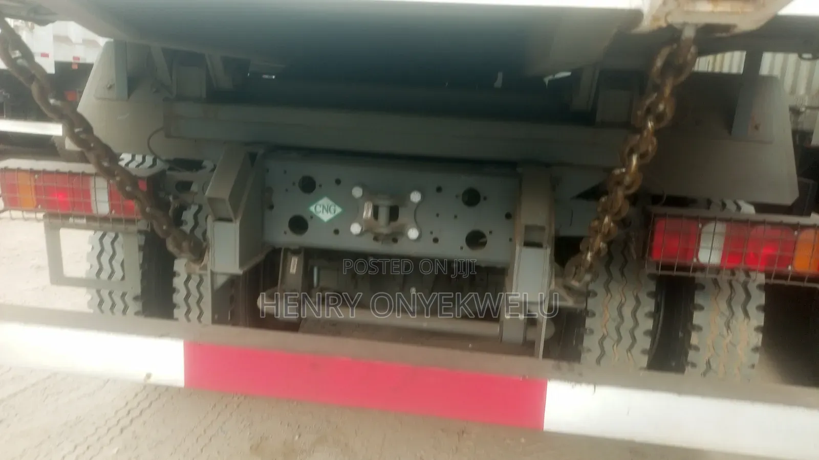 CNG Howo 10 Tyres Tipper