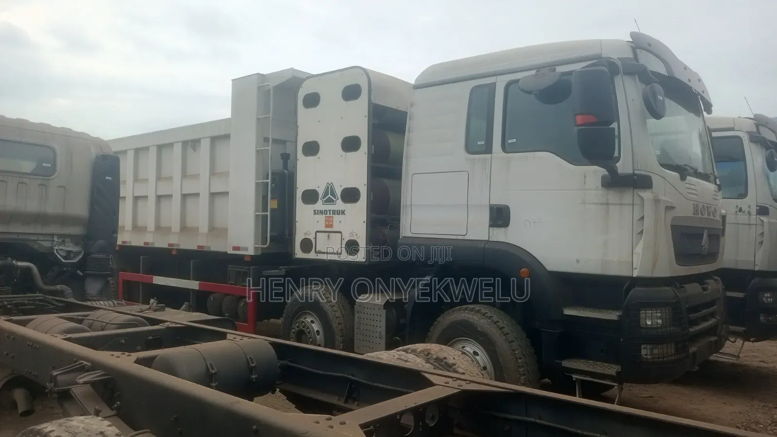 CNG 12 Tyres Howo Tipper