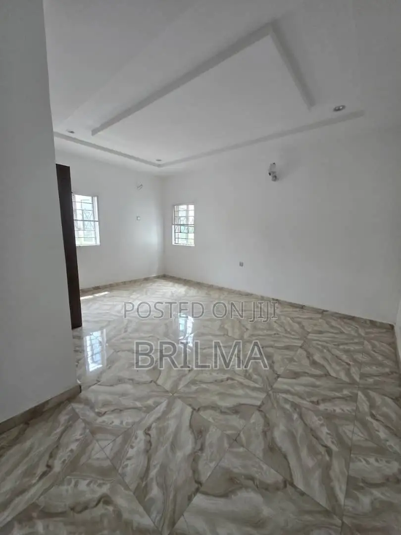 Spacious 3 Room Office Space in Kado for Rent