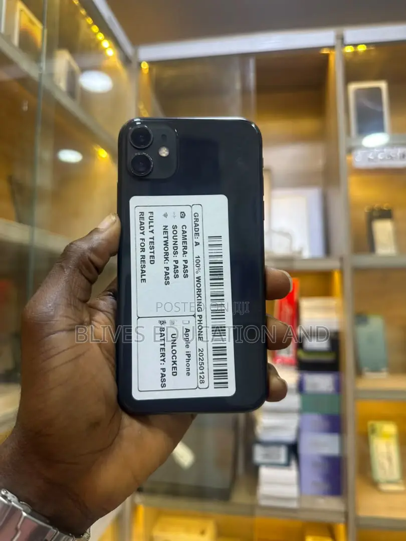 Apple iPhone 11 64 GB Black