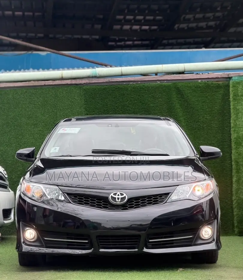 Toyota Camry SE 4dr Sedan (2.5L 4cyl 6A) 2012 Black