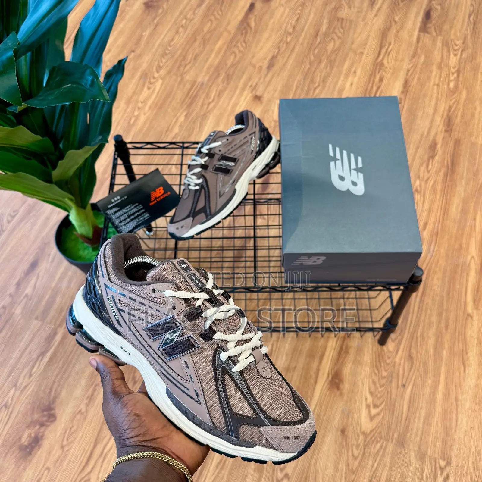 Original New Balance 1906r Series Sneakers