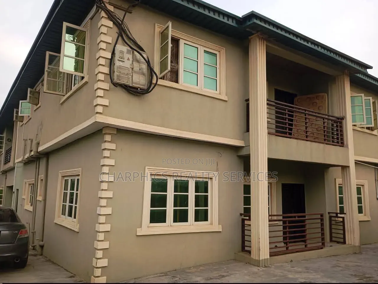 5bdrm Block of Flats in Agric for sale