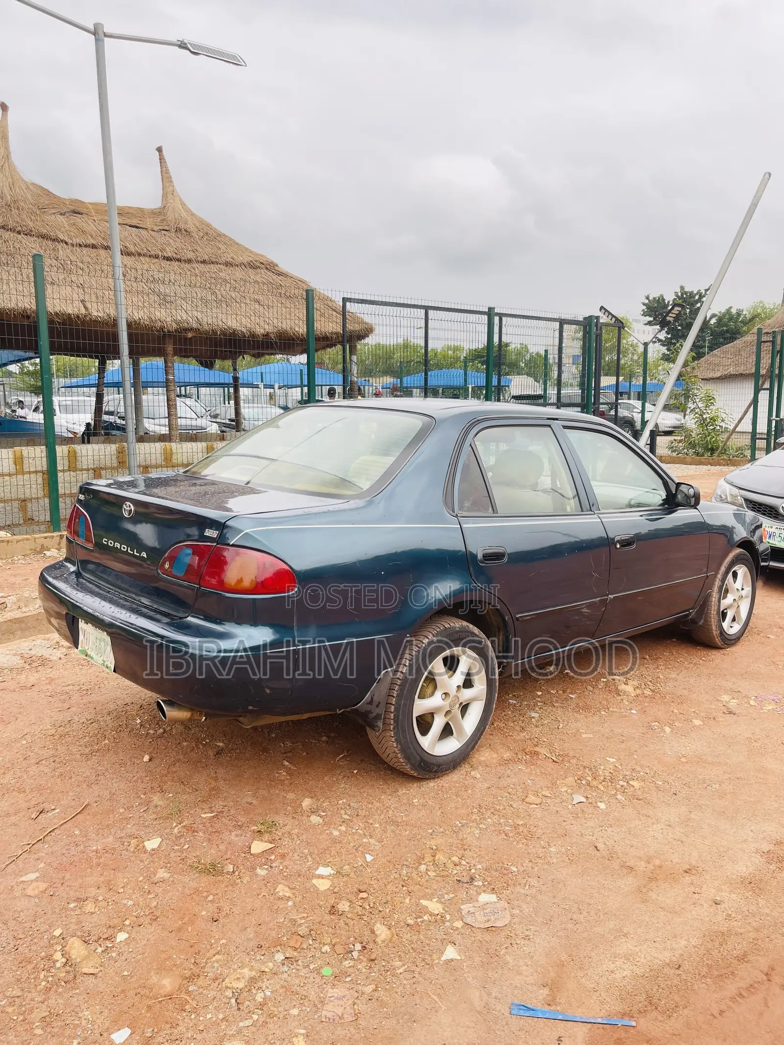 Toyota Corolla 2000 Blue