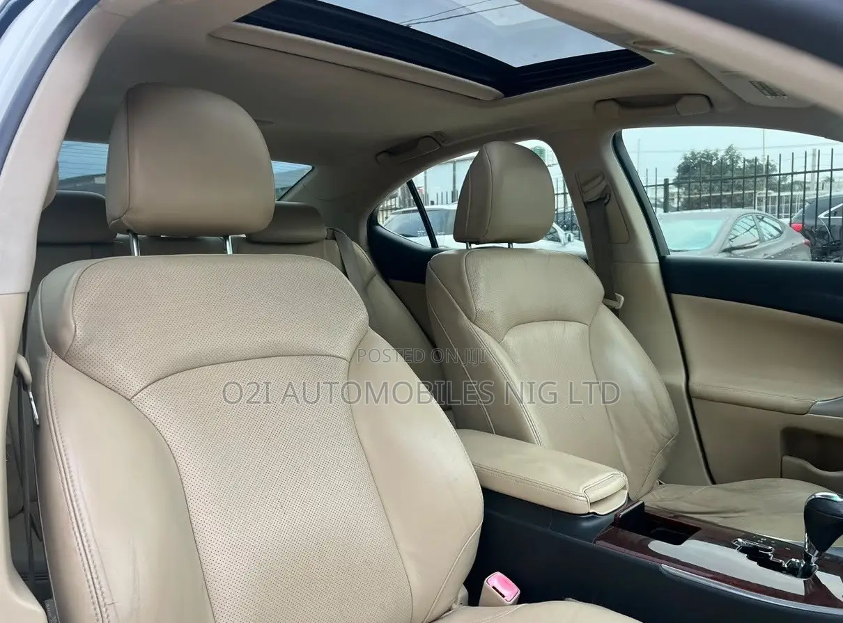 Lexus IS 2008 White