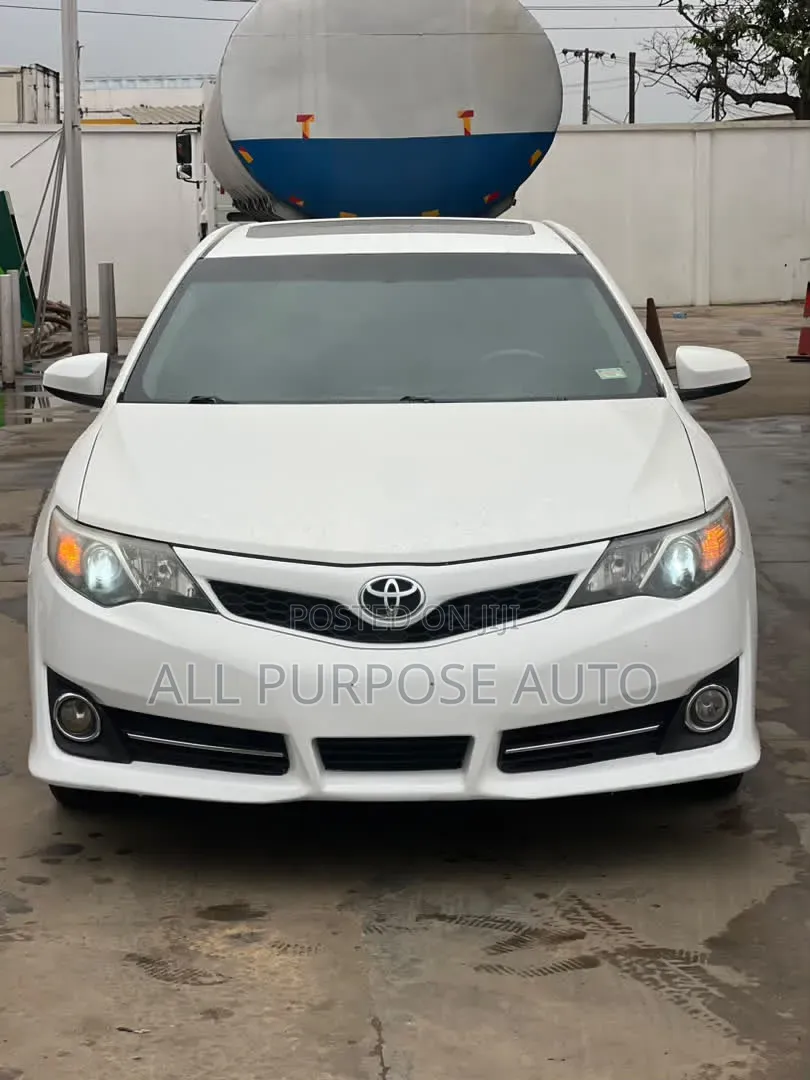 Toyota Camry 2013 White