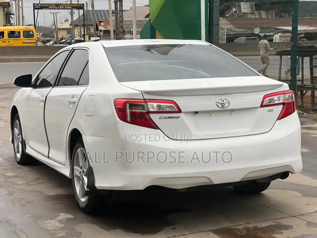 Toyota Camry 2013 White
