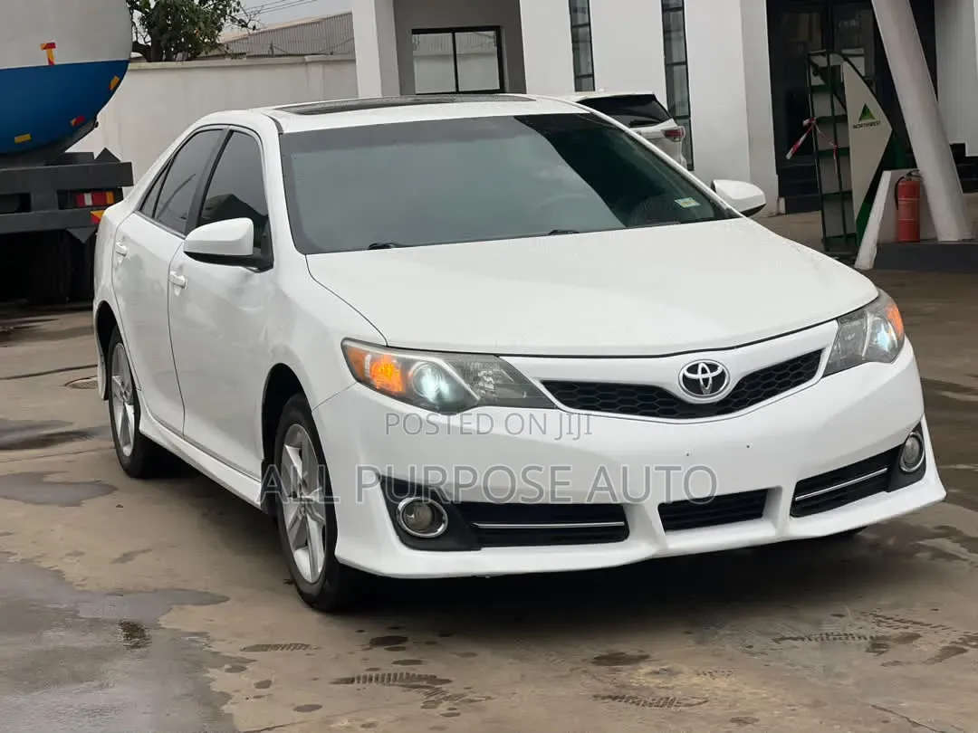 Toyota Camry 2013 White