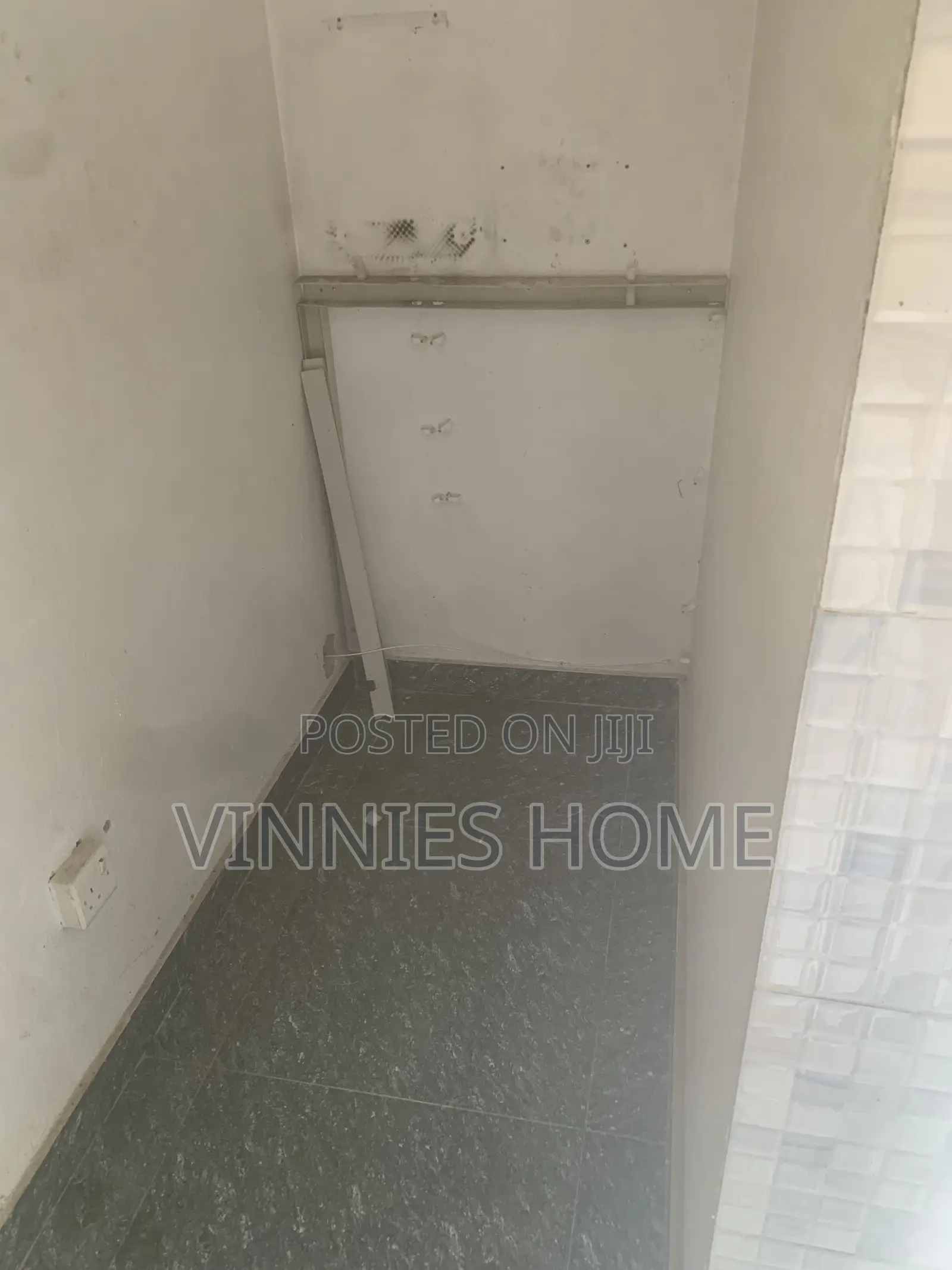 2bdrm Block of Flats in Orchid, Lekki Phase 2 for rent