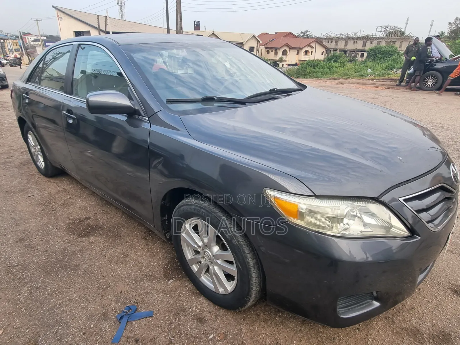 Toyota Camry Base 4dr Sedan (2.5L 4cyl 6M) 2010 Gray