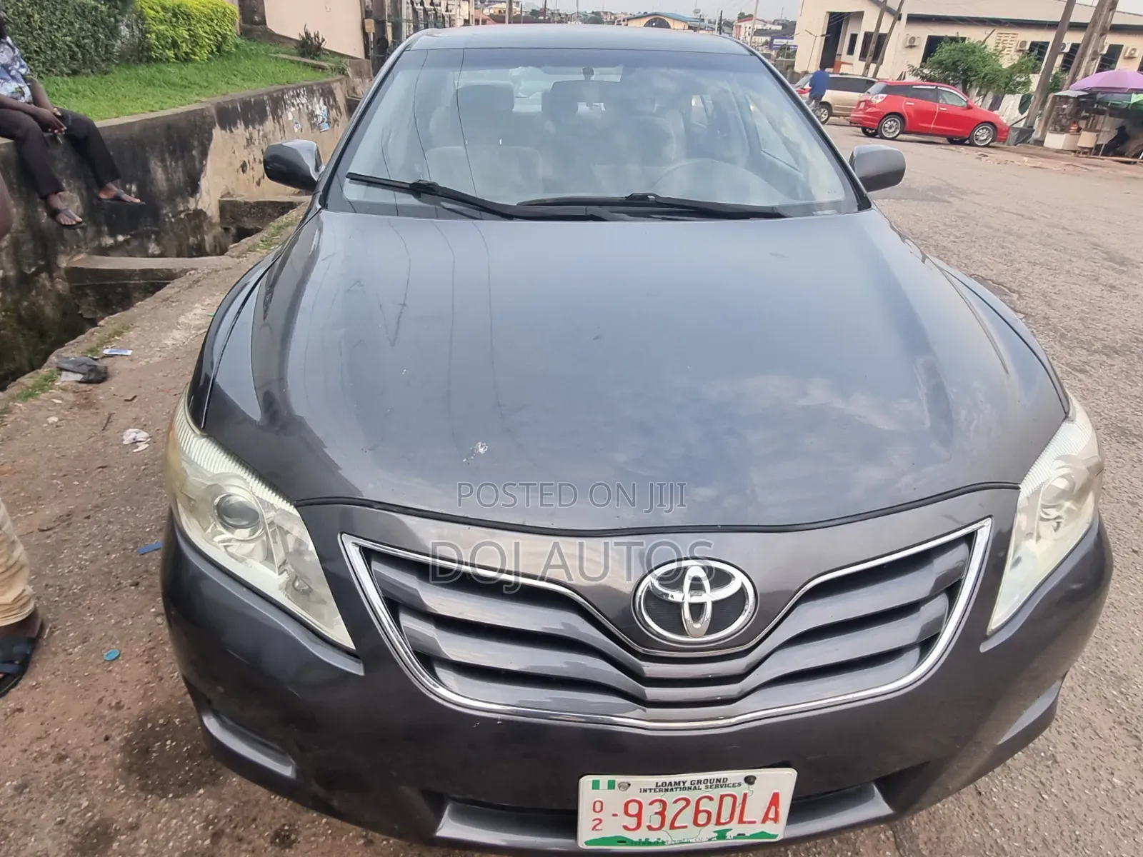 Toyota Camry Base 4dr Sedan (2.5L 4cyl 6M) 2010 Gray