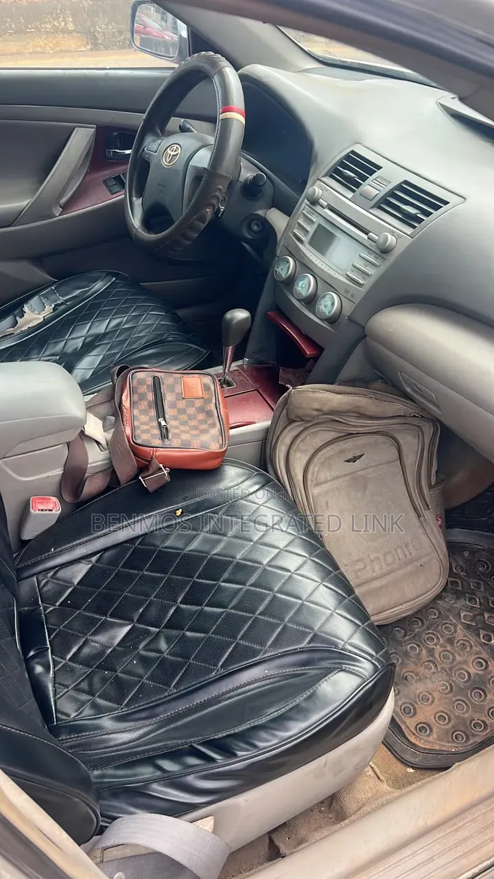 Toyota Camry 2008 Silver