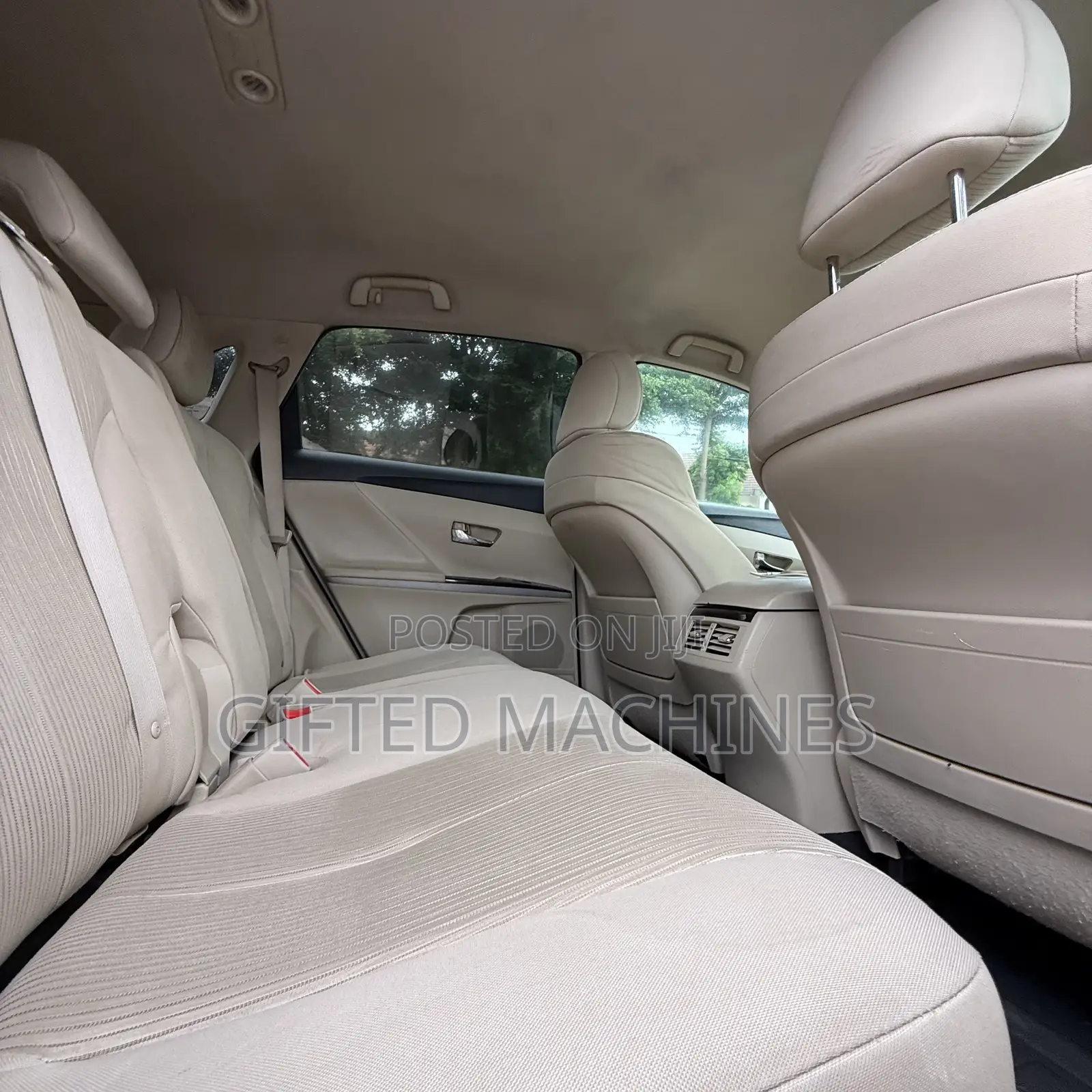 Toyota Venza 2010 Gold