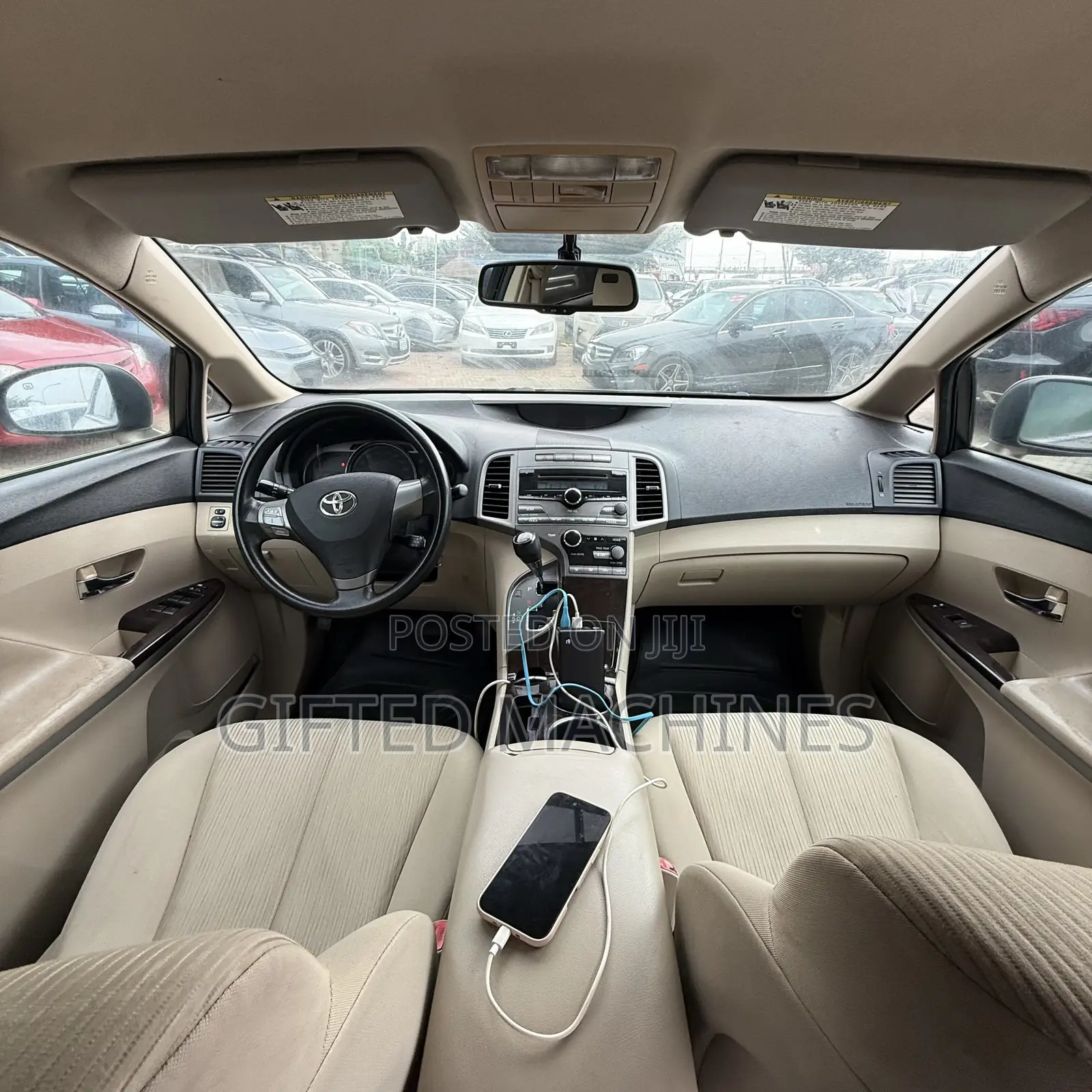 Toyota Venza 2010 Gold