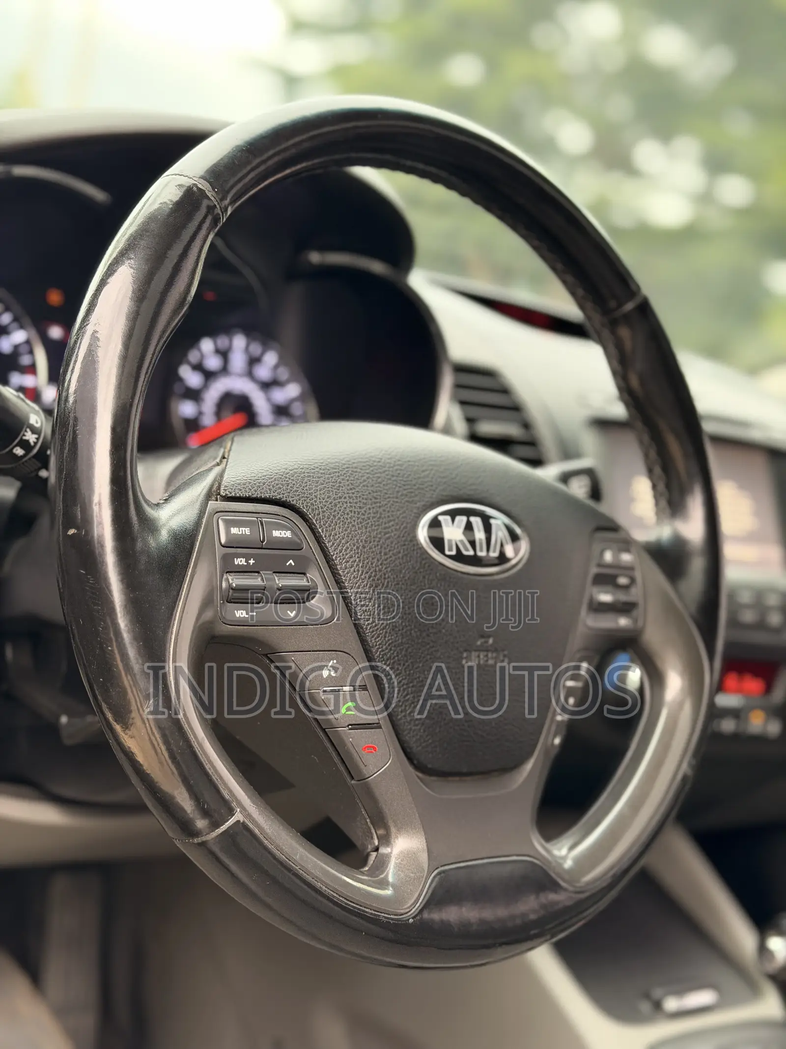 Kia Forte EX Hatchback 2015 White