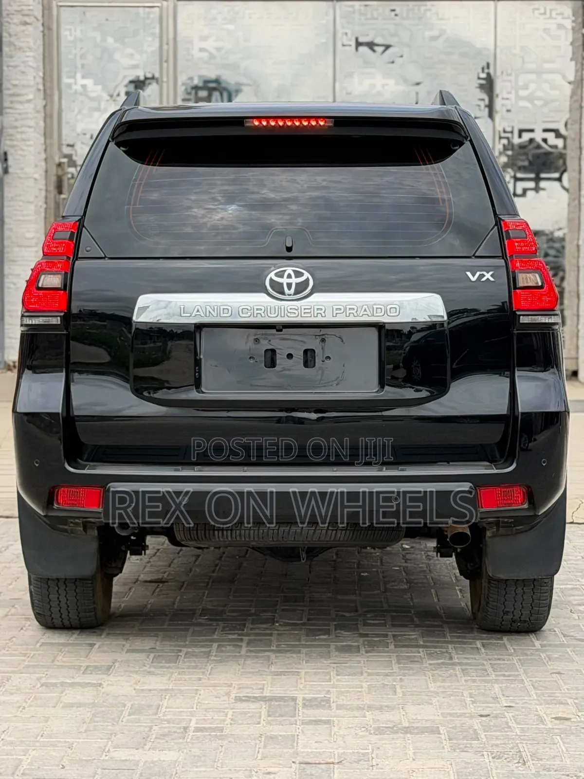 Toyota Land Cruiser Prado 2024 Black