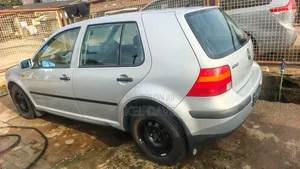 Volkswagen Golf 1.6 2003 Silver