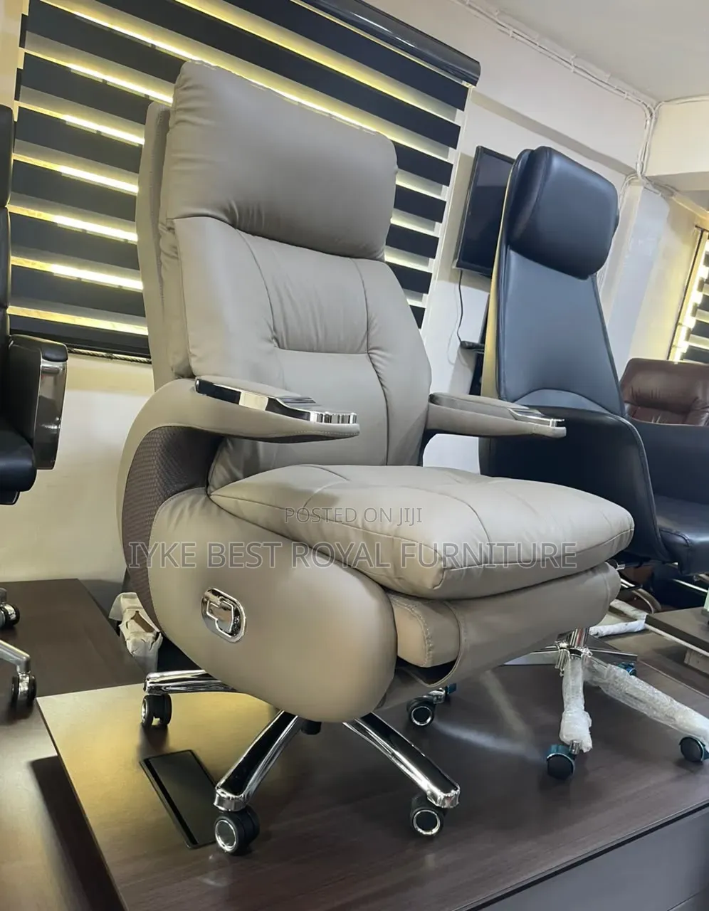 Office Executive Director Swivel Chair