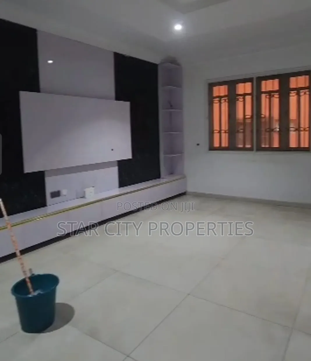 4bdrm Maisonette in Yaba Lagos, Alagomeji for rent