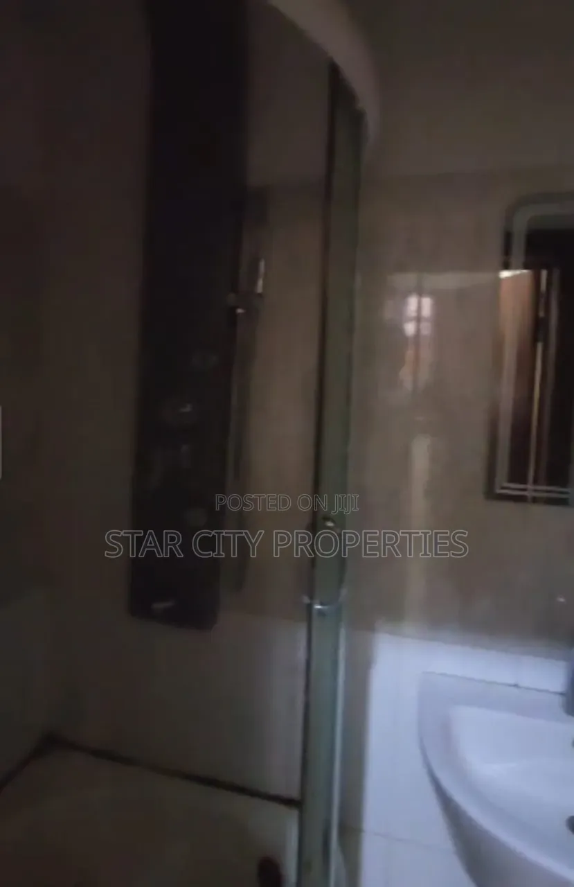 4bdrm Maisonette in Yaba Lagos, Alagomeji for rent